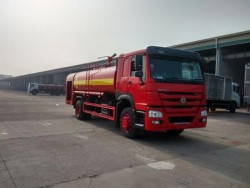 SINOTRUK HOWO 266HP 4x2 όχημα πυρκαγιάς δεξαμενών νερού 15000 λίτρου