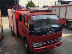 4x2 νέο πυροσβεστικό όχημα τύπων βυτιοφόρων νερού 3500 λίτρου