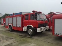 Κίνα φορτηγό βυτιοφόρων νερού προσβολής του πυρός 5 τόνου