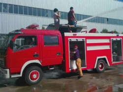 πυροσβεστικό όχημα τηλεχειρισμού 4x2 LHD Dongfeng 180HP