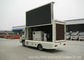 Κινητό φορτηγό των υπαίθριων οδηγήσεων δραστηριότητας Forland 4X2 κινητών για τη διαφήμιση του βίντεο των οδηγήσεων προμηθευτής